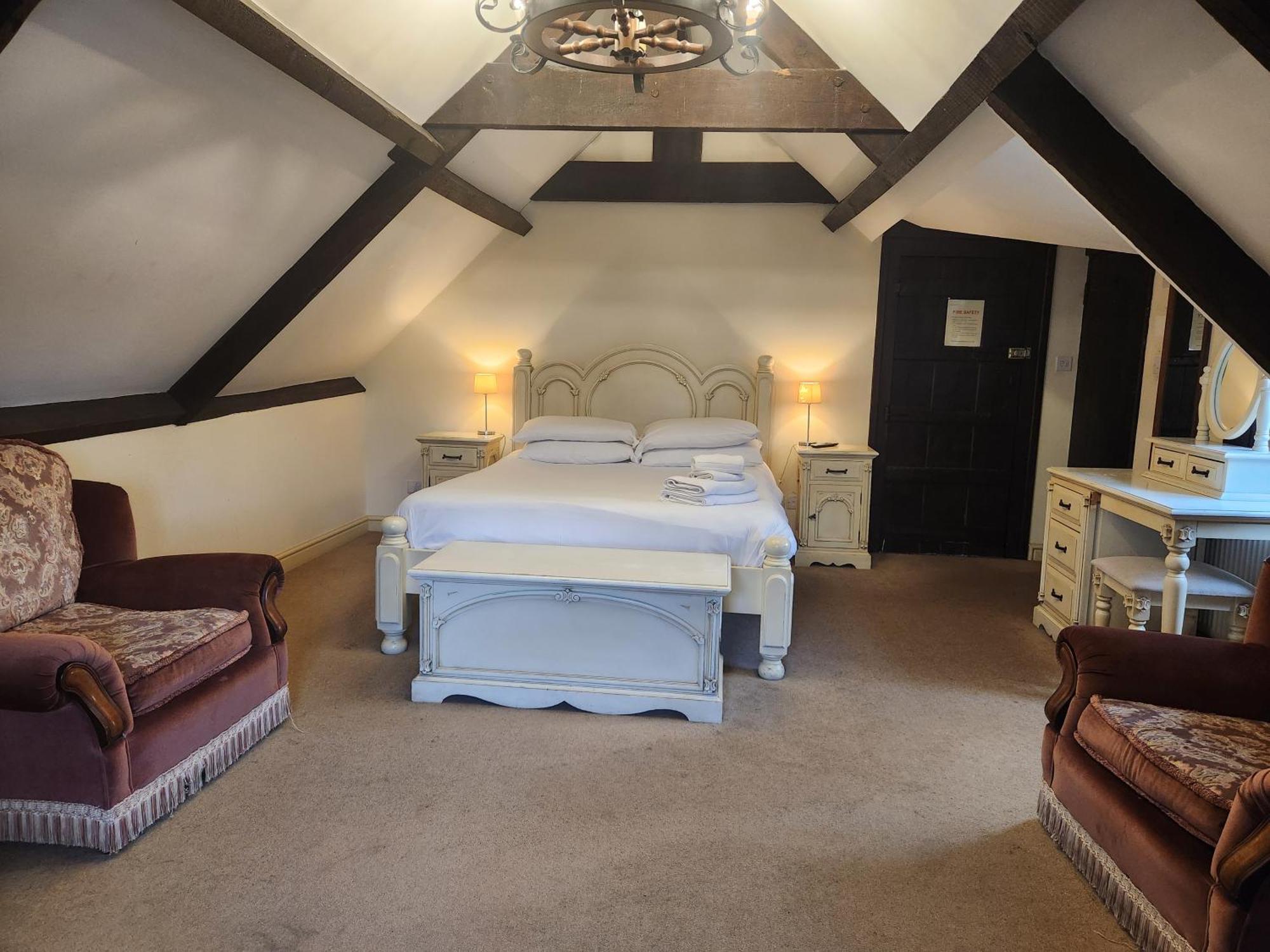 Langley Inn Emersons Green Экстерьер фото