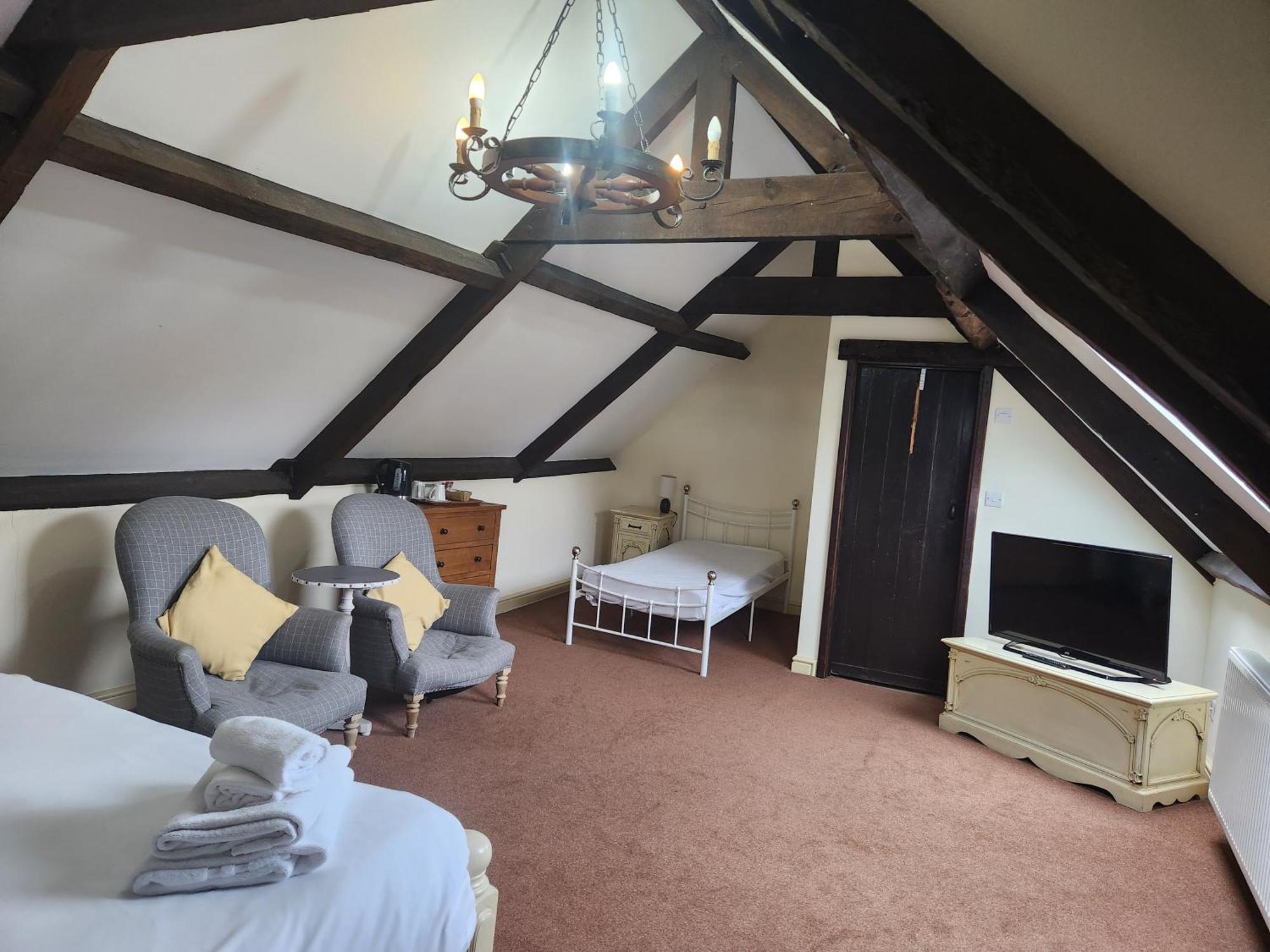 Langley Inn Emersons Green Экстерьер фото